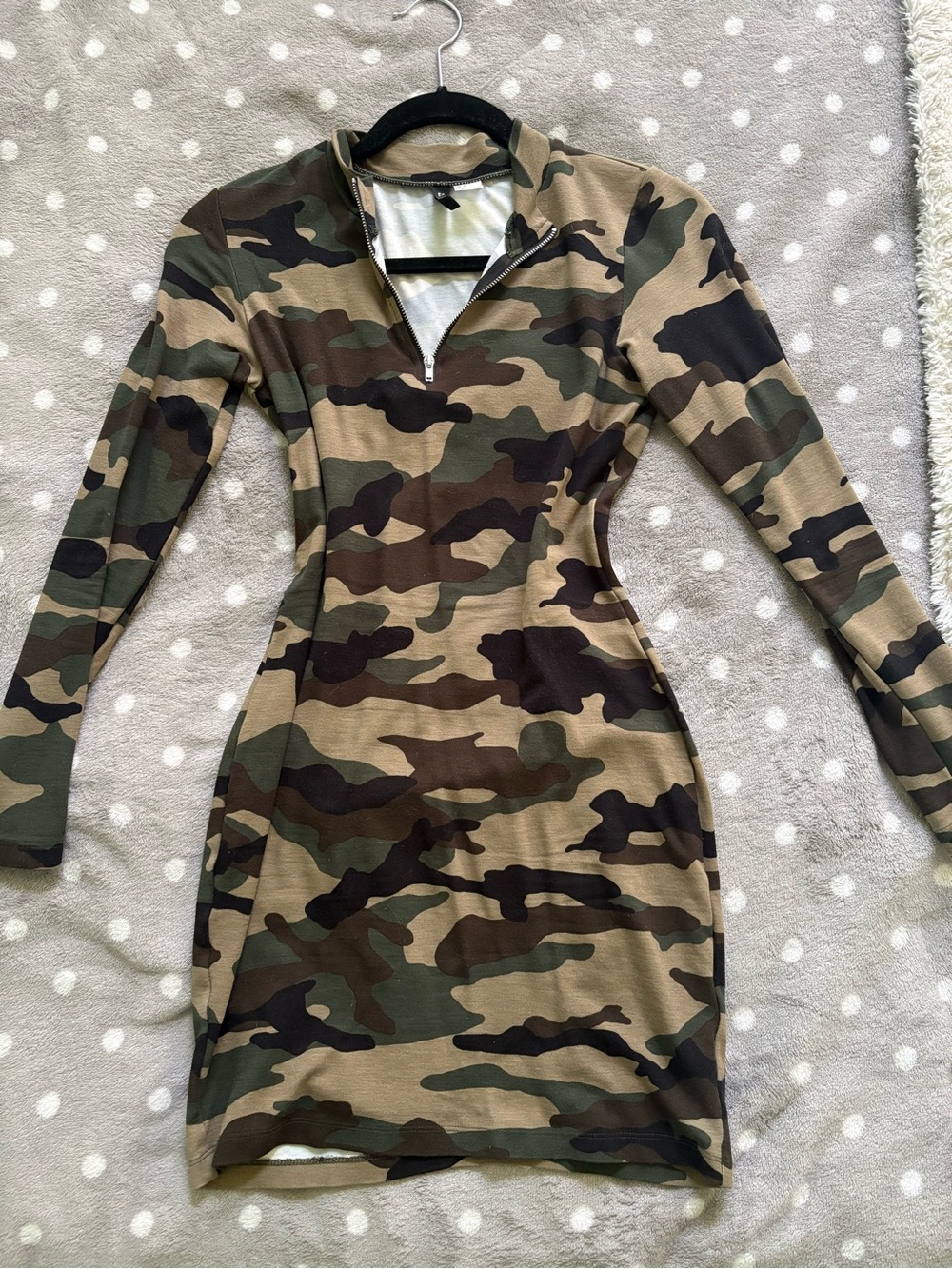 H&M Divided Camo Bodycon Dress Half Zip Long Sleeve Size Small